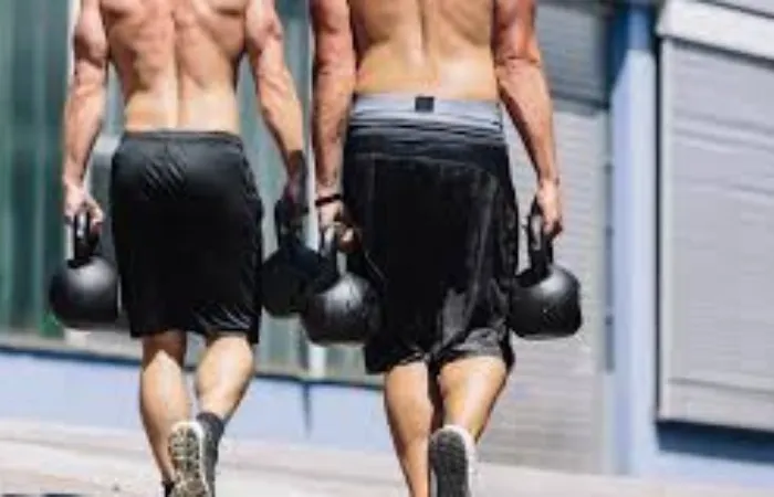 Image of HYROX Kettlebell Farmers Carry